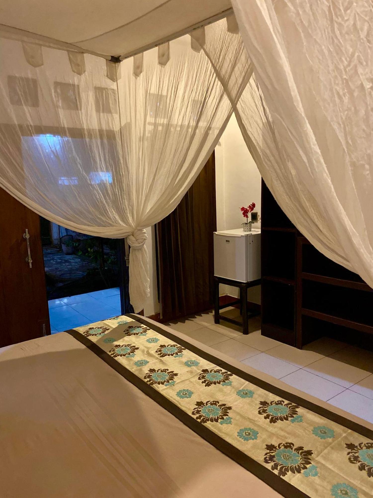 Zoe Bungalows Gili Trawangan Exteriör bild